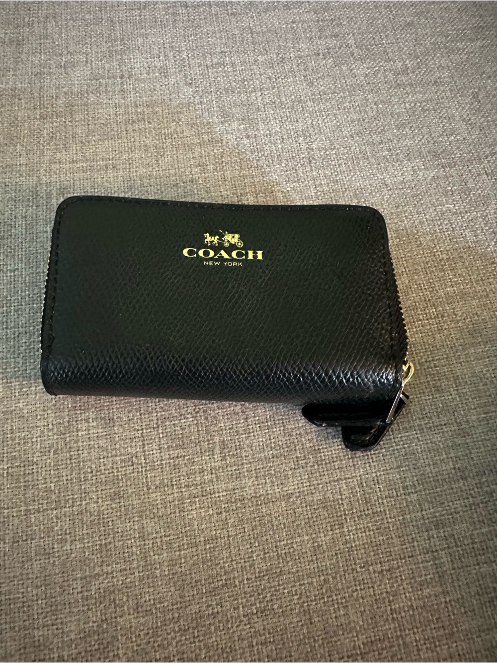Coach Black Leather Zip Card Holder with Gold Logo